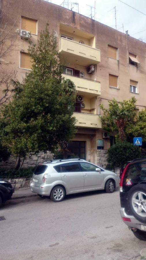 Leilighet Agava With Terrace Near Old Town